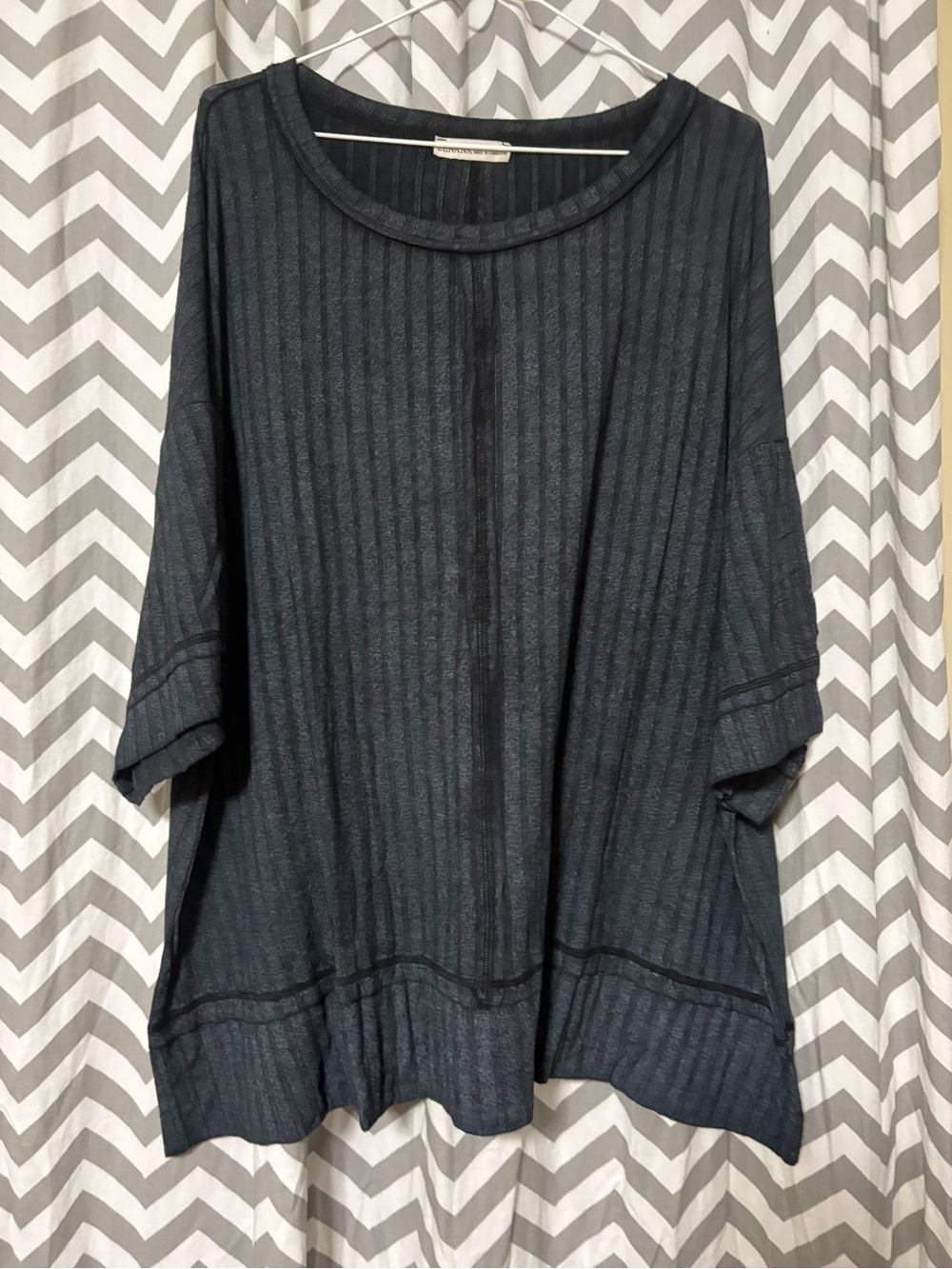 Zenana Outfitters Relaxed Ribbed Charcoal Black top